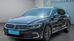 Schwarz Gebraucht 2022 VW Passat GTE Kombi | 25.249 € (Fairer Preis)