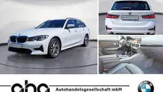 Weiß Gebraucht 2022 BMW 318 Sport Line Kombi | 24.860 € (Fairer Preis)