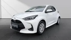 Weiß Gebraucht 2023 Toyota Yaris Comfort Kleinwagen | 15.690 € (Fairer Preis)