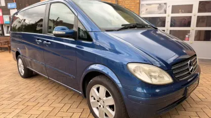 Gebraucht Mercedes Viano 150 PS (110 kW) 2009 Blau Van / Kleinbus