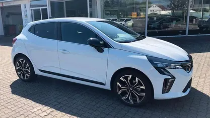 Weiß Neu 2025 Mitsubishi Colt Edition Limousine | 20.500 € (Fairer Preis)