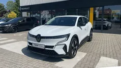 Weiß Gebraucht 2023 Renault Mégane Equilibre Limousine | 23.990 € (Superpreis)