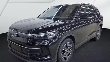 Begagnad VW Tiguan Life 150 HK (110 kW) 2025 Svart SUV