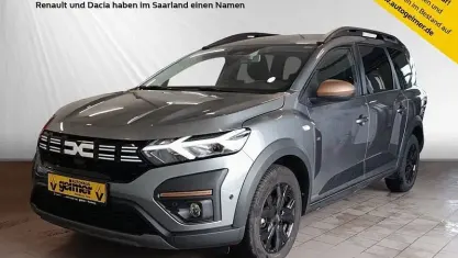 Używany Dacia Jogger Extreme 110 KM (80 kW) 2025 Szary Minivan