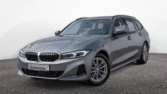Skyscraper grau Gebraucht 2024 BMW 318 Sport Line Kombi | 35.450 € (Fairer Preis)