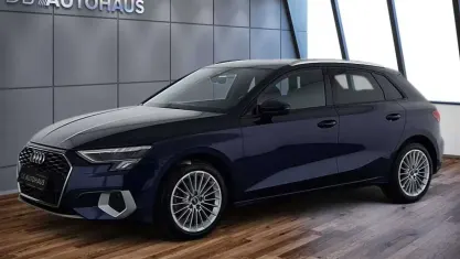 Gebraucht Audi A3 Advanced Plus 150 PS (110 kW) 2023 Blau Limousine