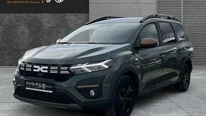 Grau Gebraucht 2024 Dacia Jogger Comfort Van / Kleinbus | 19.990 € (Fairer Preis)