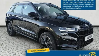 Neu Skoda Karoq SportLine 150 PS (110 kW) 2026 Blackmagic perleffekt SUV