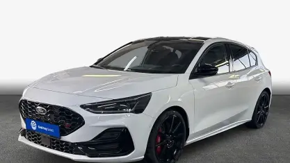 Ny Ford Focus ST 280 HK (205 kW) 2025 Hvid Sedan