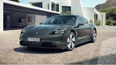 Grau Gebraucht 2023 Porsche Taycan 4S Limousine | 93.888 €
