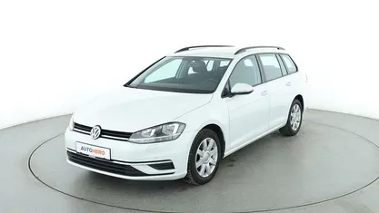 Weiß Gebraucht 2019 VW Golf VII Comfortline Kombi | 14.950 € (Fairer Preis)