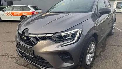 Antrazith grau Gebraucht 2024 Mitsubishi ASX Plus SUV | 17.600 € (Guter Preis)