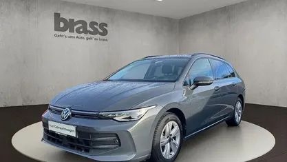 Gebraucht 2024 VW Golf VIII Life Kombi | 28.600 € (Fairer Preis)