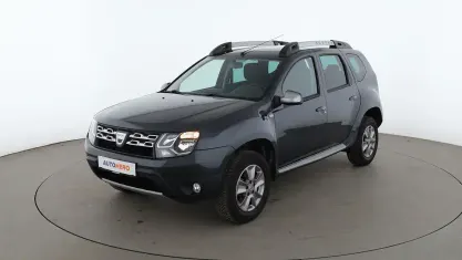 Gebraucht Dacia Duster Celebration 114 PS (83 kW) 2015 Grau SUV