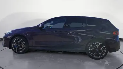 Gebraucht BMW 118 Sport Line 150 PS (110 kW) 2024 Violett Kleinwagen