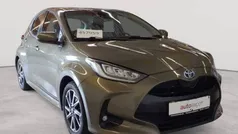 Manganbronze metallic Gebraucht 2021 Toyota Yaris Hybrid Club Kleinwagen | 15.490 € (Guter Preis)