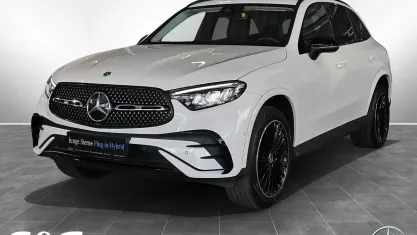 Gebraucht Mercedes GLC400d AMG 252 PS (185 kW) 2023 Polarweiß uni SUV