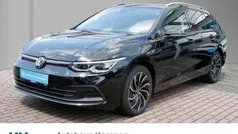 Gebraucht 2024 VW Golf VIII R-line Kombi | 33.450 € (Fairer Preis)