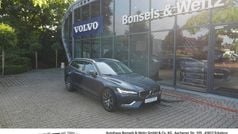 Blau metallic Gebraucht 2022 Volvo V60 Core Kombi | 33.890 € (Superpreis)