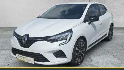 Gebraucht Renault Clio V Equilibre 91 PS (66 kW) 2023 Weiß Limousine