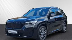 Schwarz Gebraucht 2023 BMW iX1 M Sport SUV | 40.888 € (Guter Preis)