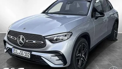 Gebraucht 2025 Mercedes GLC200 AMG SUV | 60.879 €