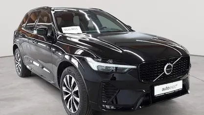 Gebraucht Volvo XC60 Plus 197 PS (144 kW) 2023 Onyx black metallic SUV