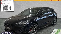 Agate black Gebraucht 2022 Ford Focus ST-Line Limousine | 20.690 € (Fairer Preis)
