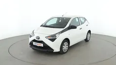 Weiß Gebraucht 2022 Toyota Aygo Business Edition Kleinwagen | 11.650 € (Guter Preis)