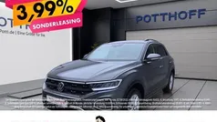 Grau Gebraucht 2024 VW T-Roc Life SUV | 21.777 € (Guter Preis)