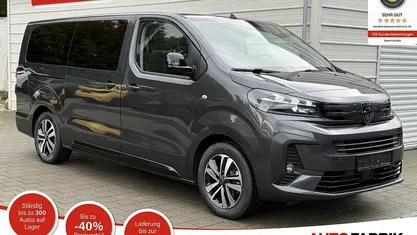 Gebraucht 2025 Peugeot Traveller Premium Van / Kleinbus | 44.990 € (Fairer Preis)