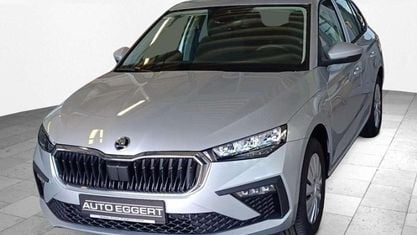 Nowe Skoda Scala Essence 95 KM (69 kW) 2025 Srebrny Hatchback