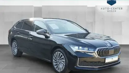 Neu Skoda Superb LAURIN & KLEMENT 150 PS (110 kW) 2026 Schwarz Kombi