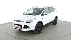 Weiß Gebraucht 2016 Ford Kuga Titanium SUV | 12.350 € (Fairer Preis)