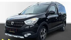 Schwarz Gebraucht 2018 Dacia Dokker Celebration Van | 12.890 € (Teuer)