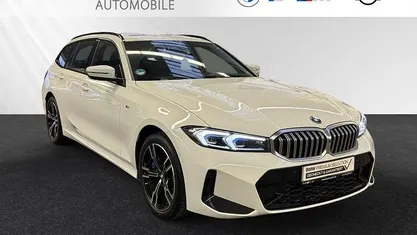 Gebraucht BMW 330e M Sport 292 PS (214 kW) 2024 Alpinweiss Kombi