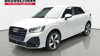 Gletscher weiss metallic Neu 2025 Audi Q2 S-Line SUV | 35.890 € (Superpreis)