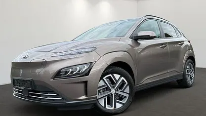 Purple ($2) Gebraucht 2022 Hyundai Kona Trend SUV | 18.490 € (Fairer Preis)