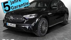 Metalliclack obsidianschwarz Gebraucht 2025 Mercedes GLC220 AMG SUV | 65.689 € (Superpreis)