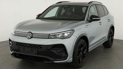 Neu VW Tiguan R-line 272 PS (200 kW) 2025 Oyster silver metallic SUV