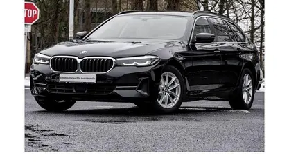 Schwarz Gebraucht 2022 BMW 520 Sport Line Kombi | 30.890 € (Fairer Preis)
