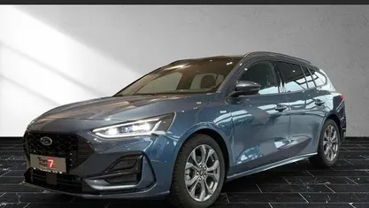 Chromablau (blau) Gebraucht 2023 Ford Focus ST-Line Kombi | 25.900 € (Fairer Preis)