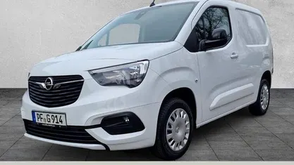 Weiß Gebraucht 2024 Opel Combo Van / Kleinbus | 18.390 € (Fairer Preis)