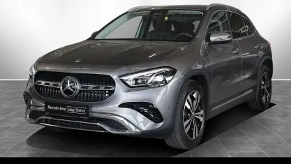 Gebraucht Mercedes GLA180 Progressive 136 PS (100 kW) 2023 Metalliclack mountaingrau SUV