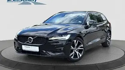 Gebraucht Volvo V60 Plus 197 PS (144 kW) 2024 Schwarz Kombi
