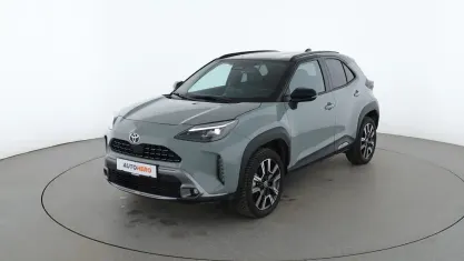Gebraucht Toyota Yaris Cross Edition 131 PS (96 kW) 2024 Grau SUV