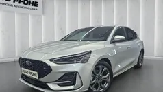 Moondust silver metallic Gebraucht 2024 Ford Focus ST-Line X Limousine | 25.850 € (Guter Preis)