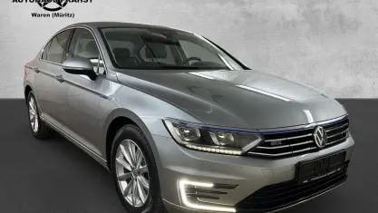 Gebraucht VW Passat GTE 156 PS (114 kW) 2018 Silber Limousine