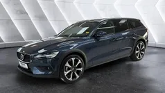 Blau Gebraucht 2024 Volvo V60 CC Ultimate Kombi | 48.880 € (Guter Preis)