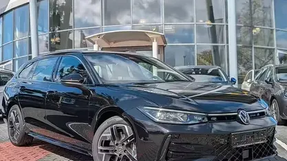 Gebraucht VW Passat R 193 PS (141 kW) 2026 Kombi